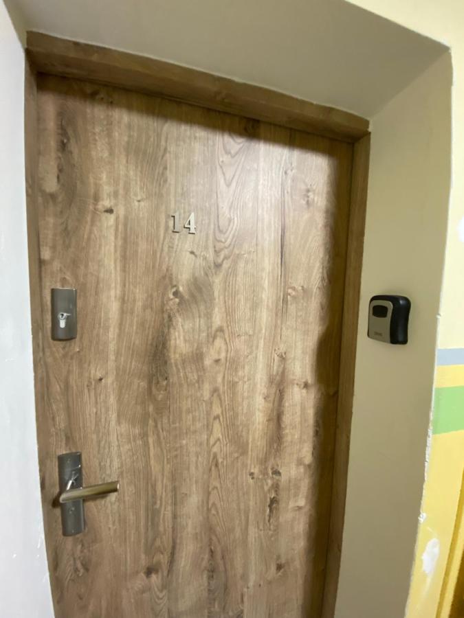Tabago Studio 13 Kedzierzyn-Kozle Luaran gambar